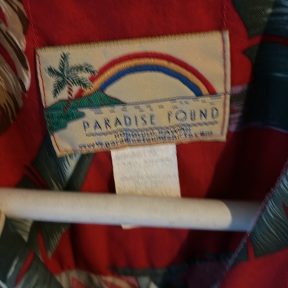 2 vintage Paradise Found Hawaiian shirts - never worn. - Picture 2 of 3